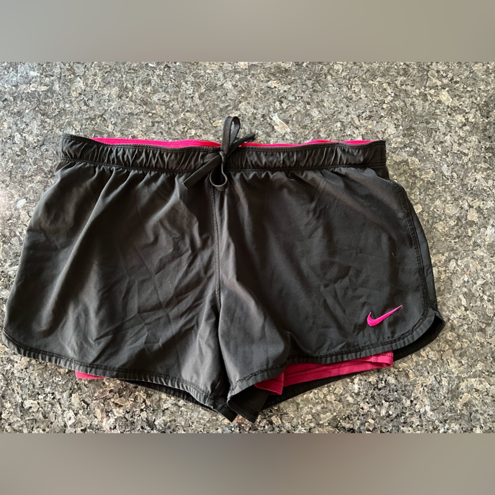 Nike Women’s L 2-in-1 Dri Fit Running Shorts Black and Burgundy